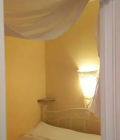 Entre Et Colline L'escale Provencale . * Saint-Cyr-sur-Mer